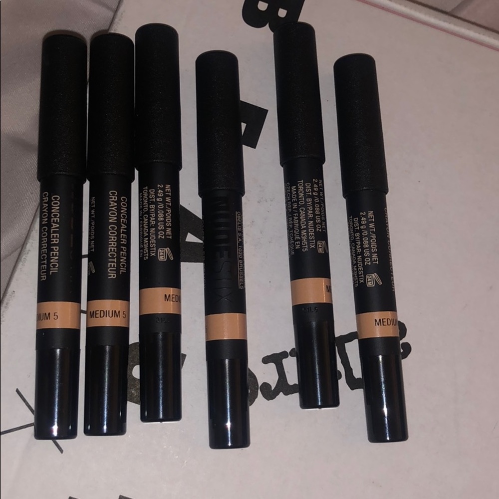 Nudestix concealer pencil